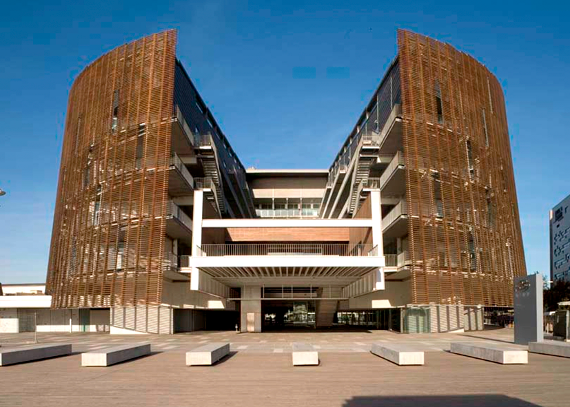 Gradhermetic - Celosías de madera - Centro de investigación biomédica Barcelona